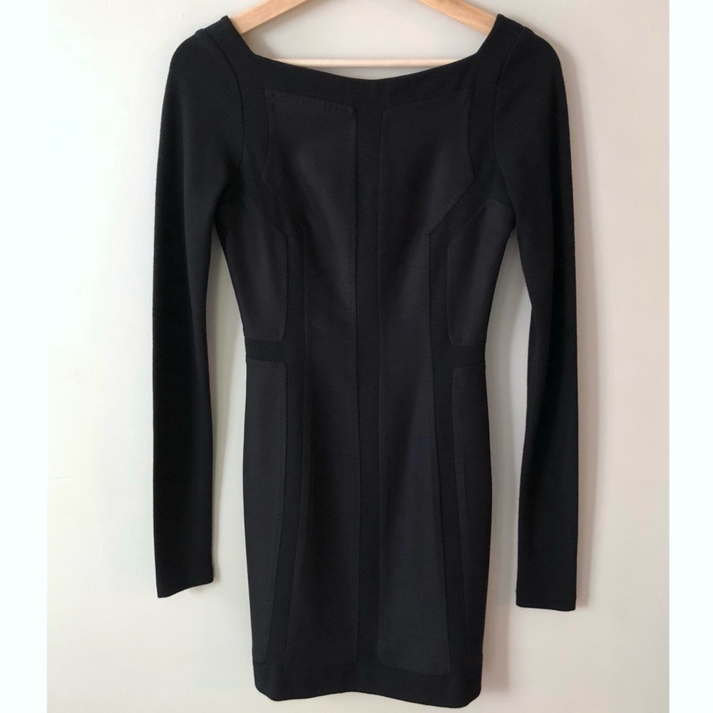 DVF • 0 • Black Wool Long Sleeve Mini Dress